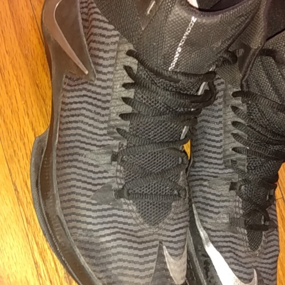 Shoes - Picture 3 of 4